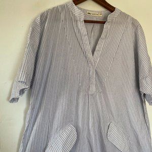 Elegant White V-Neck Dress